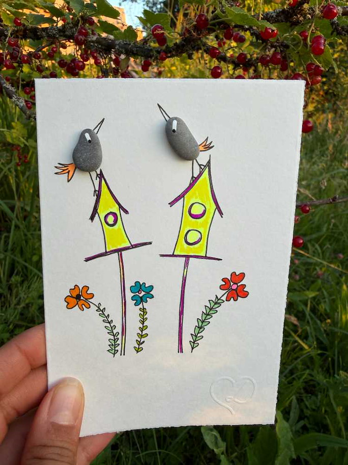 Bird feeder